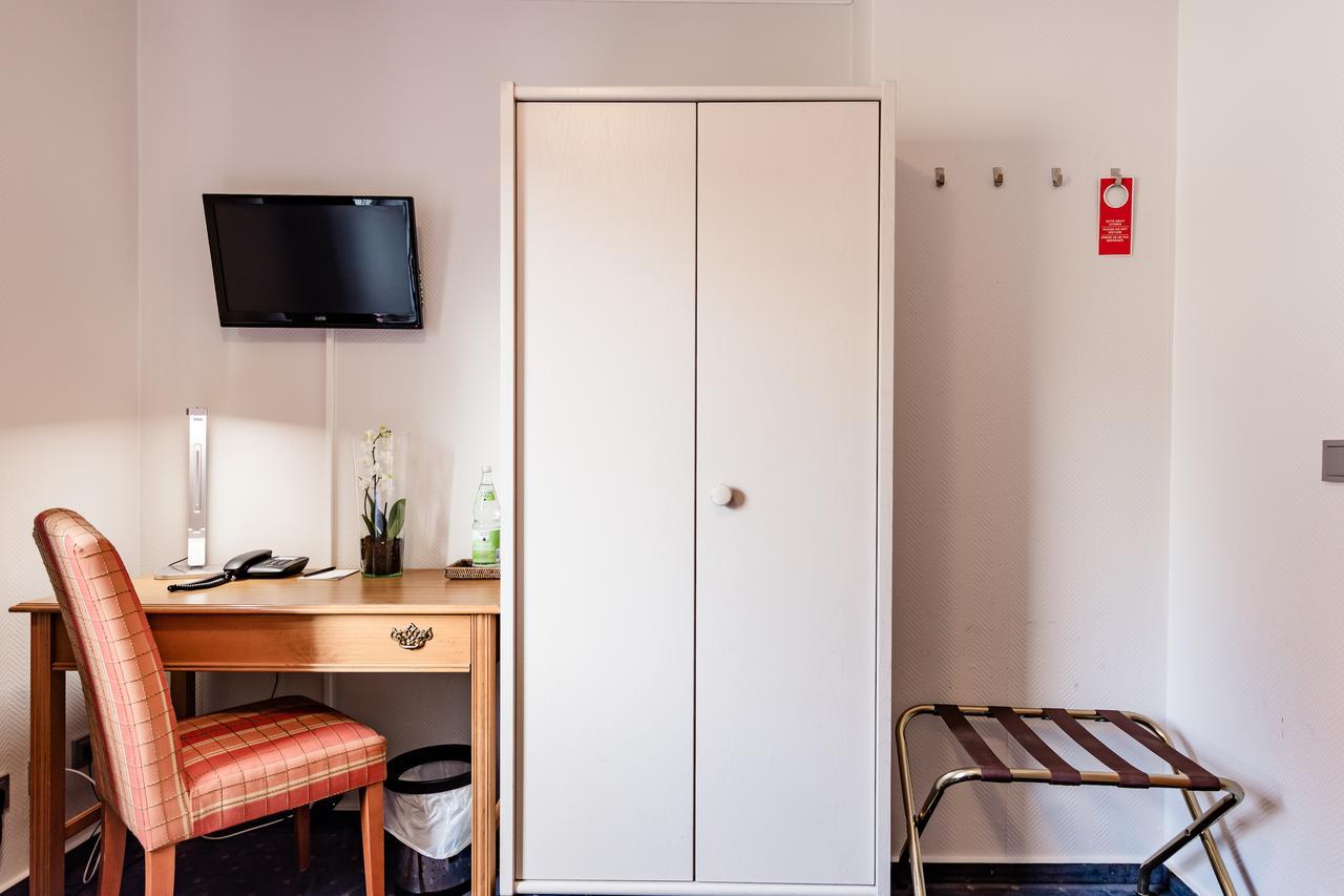 Budget By Zeppelin Hotell Hamburg Eksteriør bilde